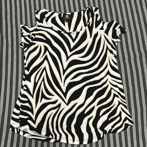 JM Collection | Women's Cold Shoulder Zebra Print Top | Size Small - Picture 2 of 4